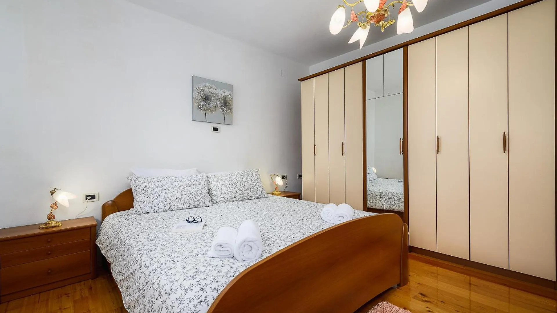 Holiday House Azur With A Private Pool Martinski