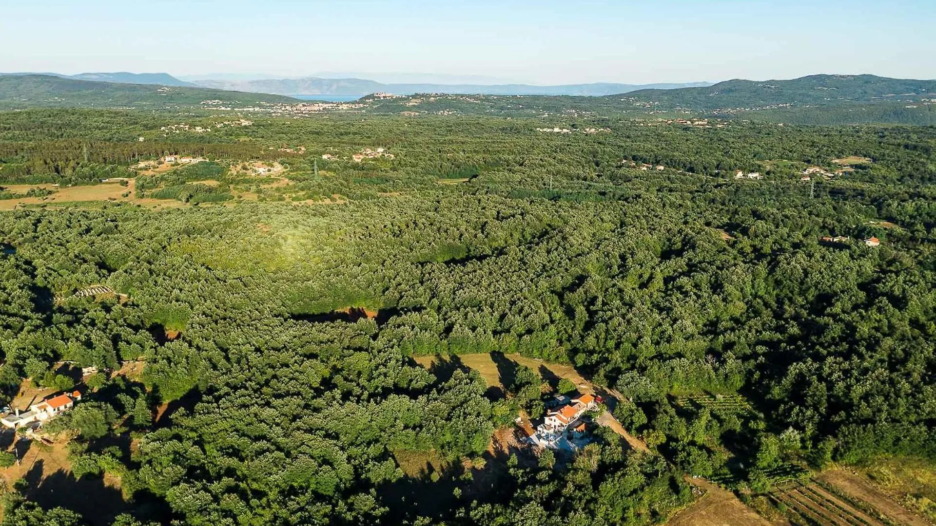 Holiday House Azur With A Private Pool Martinski Vila